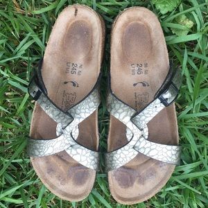 birki’s birkenstocks metallic gator print